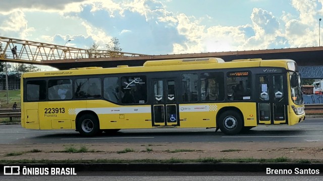 Viação Pioneira 223913 na cidade de Candangolândia, Distrito Federal, Brasil, por Brenno Santos. Número da foto: #10713940.