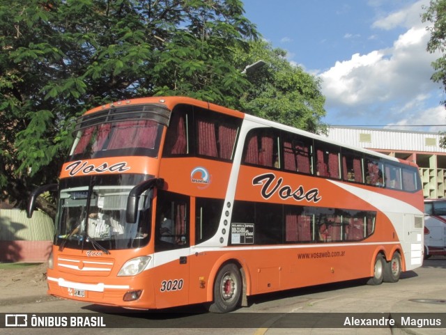Vosa 3020 na cidade de Corrientes, Capital, Corrientes, Argentina, por Alexandre Magnus. Número da foto: #10714486.