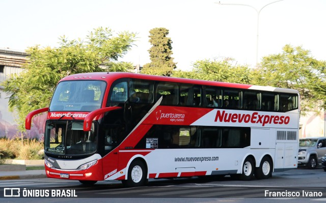 Nuevo Expreso 8400 na cidade de Ciudad Autónoma de Buenos Aires, Argentina, por Francisco Ivano. Número da foto: #10718203.