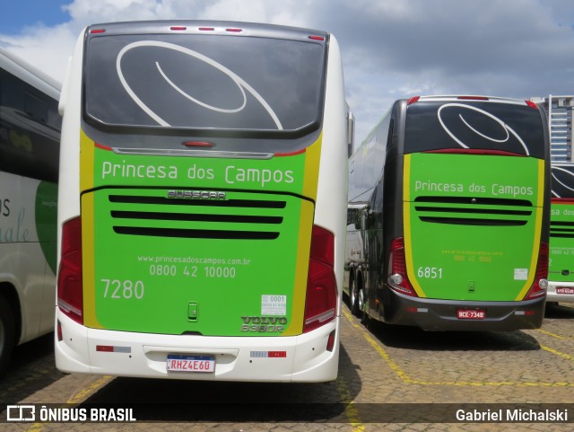 Expresso Princesa dos Campos 7280 na cidade de Ponta Grossa, Paraná, Brasil, por Gabriel Michalski. ID da foto: 10716602.