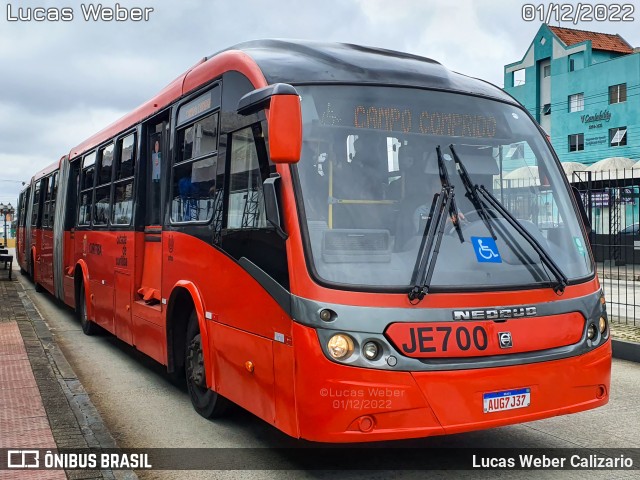 Expresso Azul JE700 na cidade de Curitiba, Paraná, Brasil, por Lucas Weber Calizario. Número da foto: #10625399.