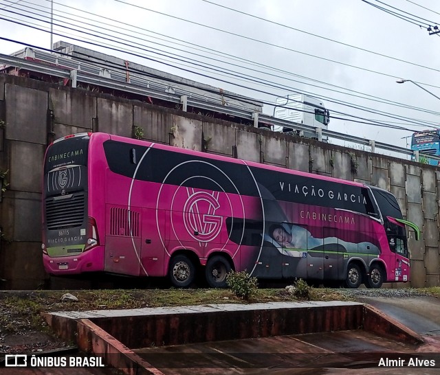 Viação Garcia 86115 na cidade de Indaial, Santa Catarina, Brasil, por Almir Alves. Número da foto: #10625443.
