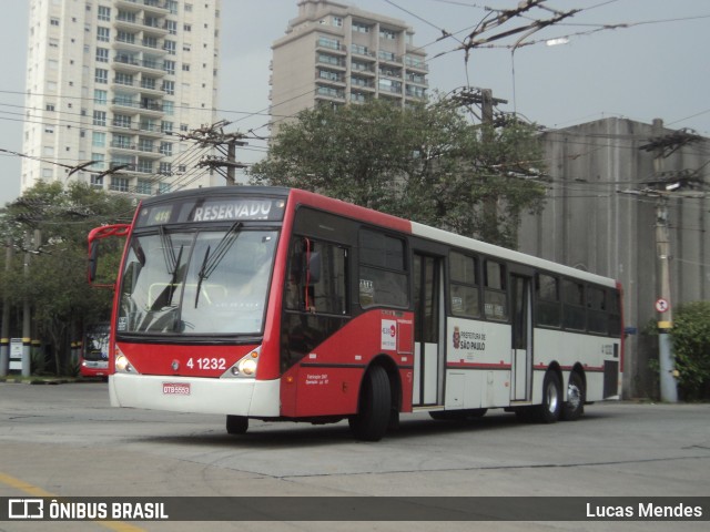 Himalaia Transportes > Ambiental Transportes Urbanos 4 1232 na cidade de São Paulo, São Paulo, Brasil, por Lucas Mendes. ID da foto: 10626490.