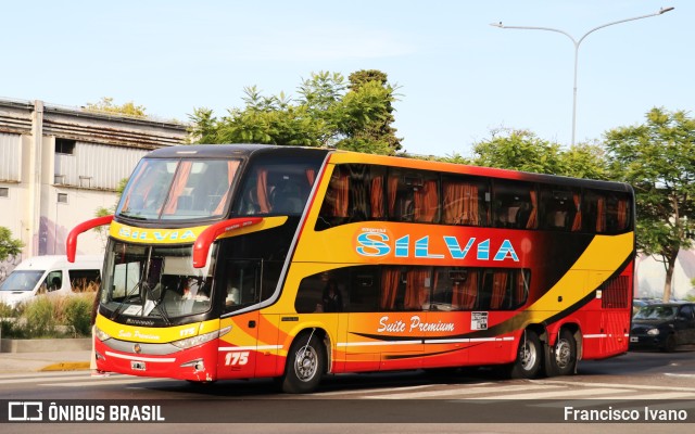 Empresa Silvia 175 na cidade de Ciudad Autónoma de Buenos Aires, Argentina, por Francisco Ivano. Número da foto: #10720450.