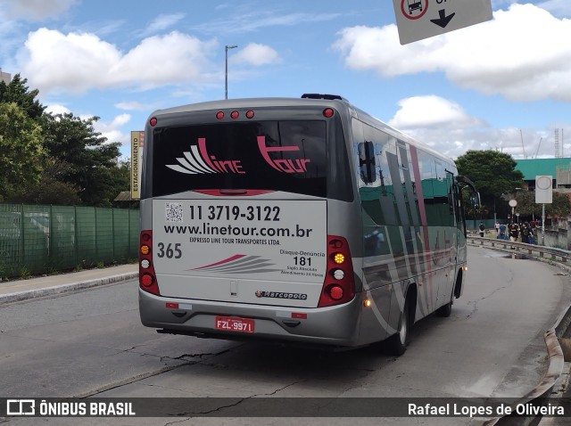 Expresso Line Tour 365 na cidade de São Paulo, São Paulo, Brasil, por Rafael Lopes de Oliveira. Número da foto: #10720013.