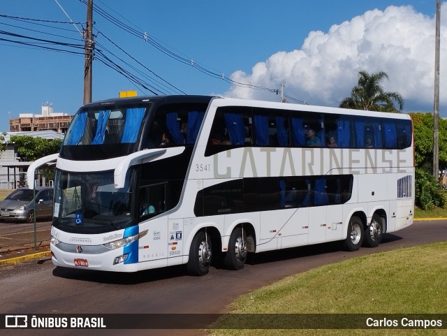 Auto Viação Catarinense 3541 na cidade de Cascavel, Paraná, Brasil, por Carlos Campos. Número da foto: #10718664.