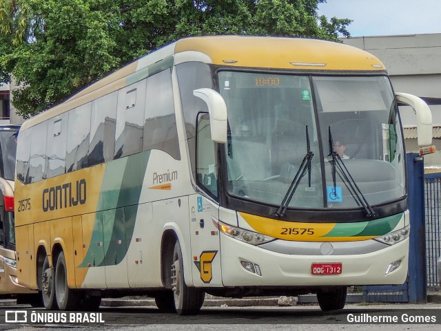 Empresa Gontijo de Transportes 21575 na cidade de Rio de Janeiro, Rio de Janeiro, Brasil, por Guilherme Gomes. Número da foto: #10719616.