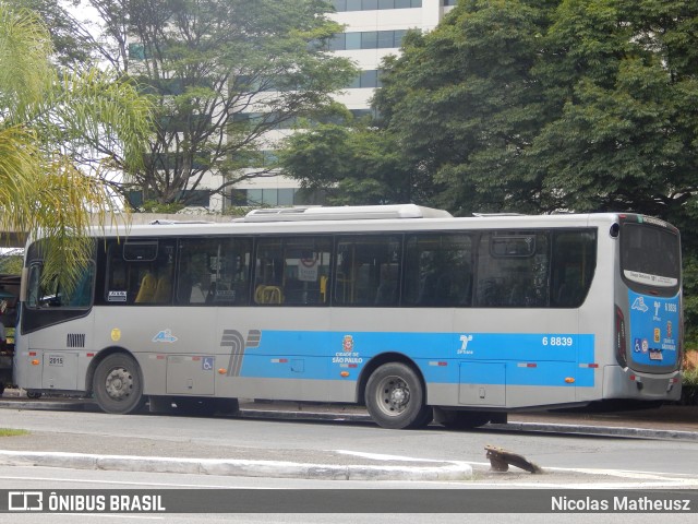 Cooper Líder > A2 Transportes 6 8839 na cidade de São Paulo, São Paulo, Brasil, por Nicolas Matheusz. Número da foto: #10720166.