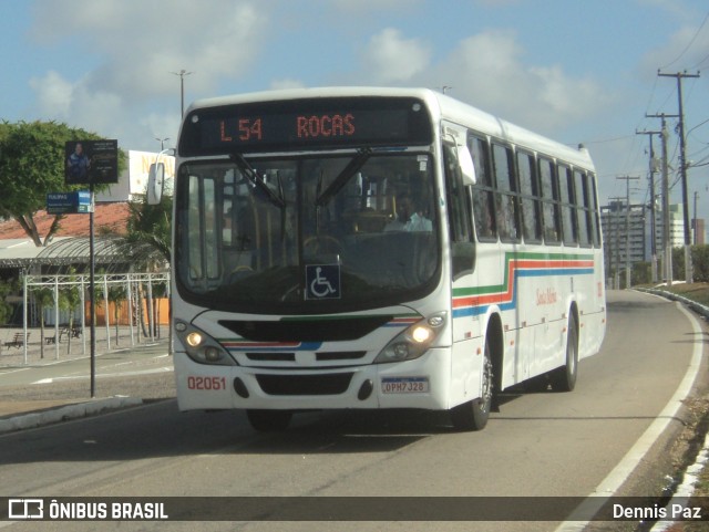 Auto Ônibus Santa Maria Transporte e Turismo 02051 na cidade de Natal, Rio Grande do Norte, Brasil, por Dennis Paz. ID da foto: 10628830.