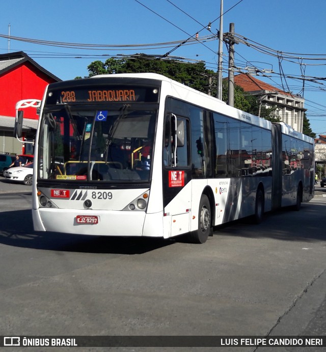 Next Mobilidade - ABC Sistema de Transporte 8209 na cidade de São Paulo, São Paulo, Brasil, por LUIS FELIPE CANDIDO NERI. ID da foto: 10632753.