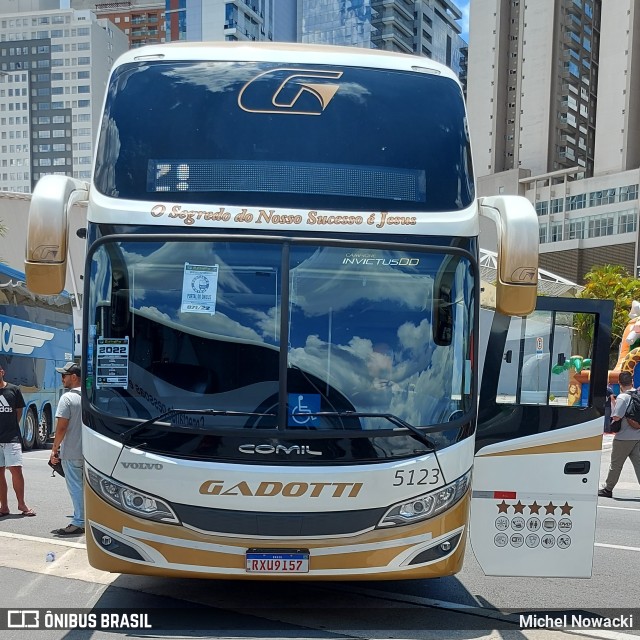 Auto Viação Gadotti 5123 na cidade de Barueri, São Paulo, Brasil, por Michel Nowacki. Número da foto: #10632575.