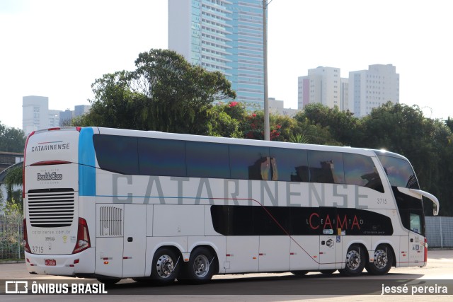 Auto Viação Catarinense 3715 na cidade de Curitiba, Paraná, Brasil, por jessé pereira. ID da foto: 10634733.