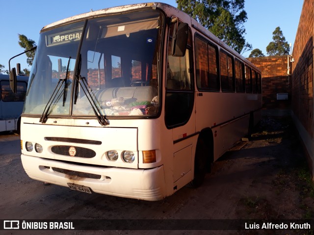 Ônibus Particulares 6478 na cidade de Pelotas, Rio Grande do Sul, Brasil, por Luis Alfredo Knuth. Número da foto: #10633096.