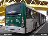 Via Sul Transportes Urbanos 5 2551 na cidade de São Paulo, São Paulo, Brasil, por jessé pereira. ID da foto: :id.