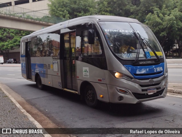 Cooperativa Fênix > Spencer Transporte 2 5616 na cidade de São Paulo, São Paulo, Brasil, por Rafael Lopes de Oliveira. Número da foto: #10637375.