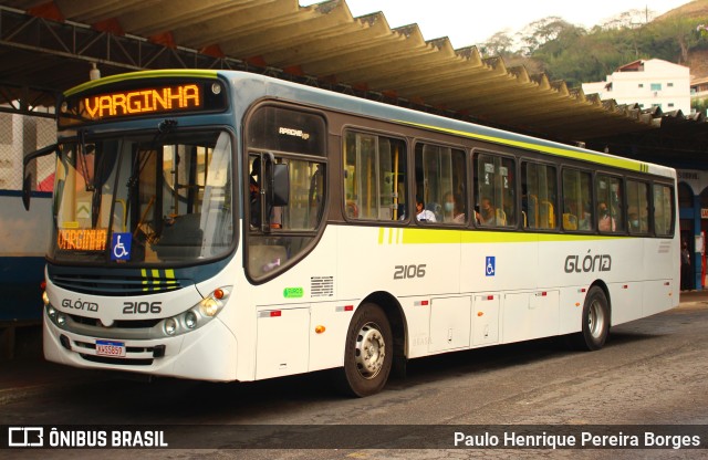 Expresso Glória 2106 na cidade de Valença, Rio de Janeiro, Brasil, por Paulo Henrique Pereira Borges. Número da foto: #10639435.