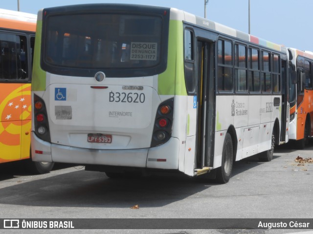 Viação Pavunense B32620 na cidade de Rio de Janeiro, Rio de Janeiro, Brasil, por Augusto César. Número da foto: #10645748.