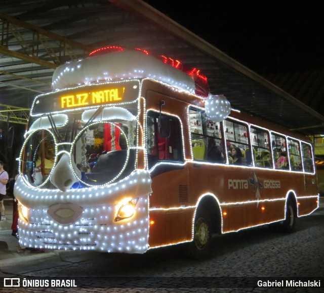 VCG - Viação Campos Gerais 1519 na cidade de Ponta Grossa, Paraná, Brasil, por Gabriel Michalski. Número da foto: #10645240.