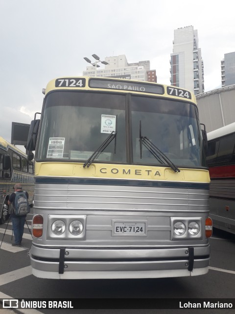 Ônibus Particulares 7124 na cidade de Barueri, São Paulo, Brasil, por Lohan Mariano. Número da foto: #10645616.