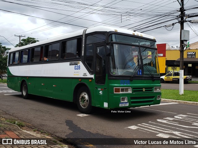 Ônibus Particulares 028 na cidade de Londrina, Paraná, Brasil, por Victor Lucas de Matos Lima. ID da foto: 10643603.