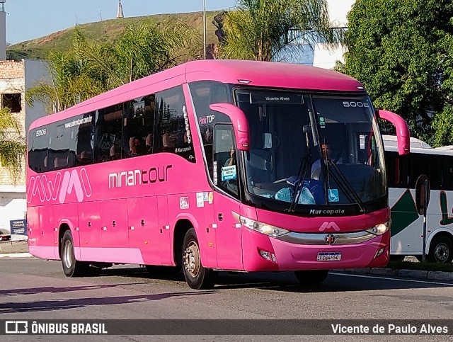 Mirian Tour 5006 na cidade de Aparecida, São Paulo, Brasil, por Vicente de Paulo Alves. ID da foto: 10644126.