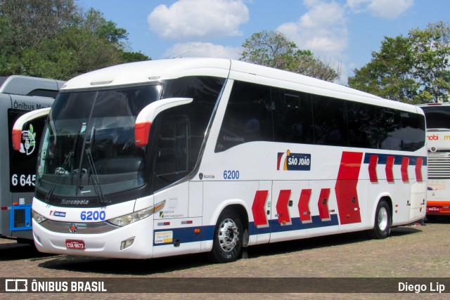 São João Votorantim - Sorotur Turismo 6200 na cidade de Campinas, São Paulo, Brasil, por Diego Lip. ID da foto: 10647034.