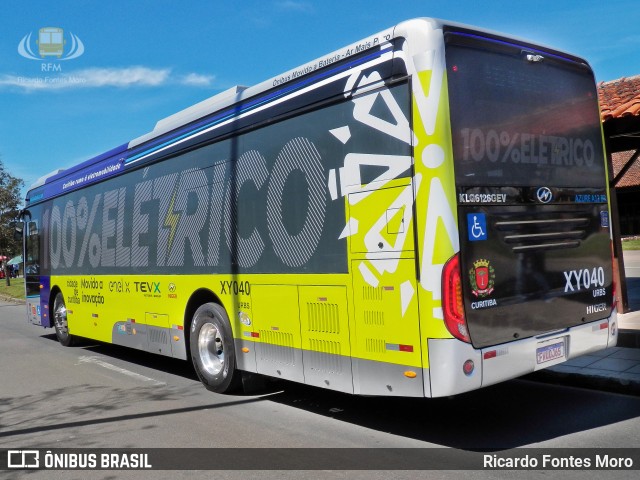 Auto Viação Redentor XY040 na cidade de Curitiba, Paraná, Brasil, por Ricardo Fontes Moro. ID da foto: 10647905.