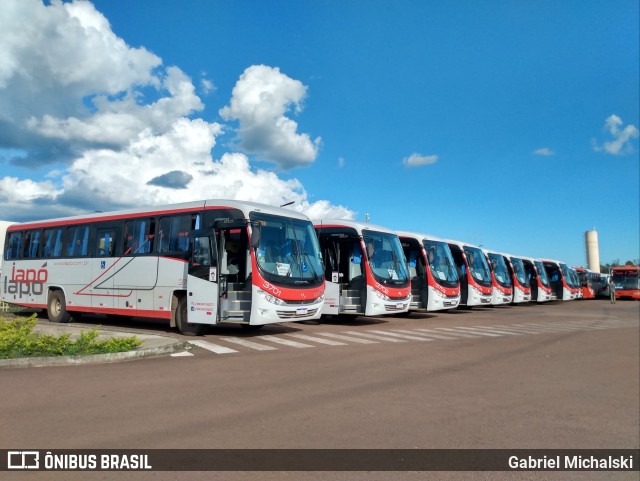 Viação Santana Iapó 3701 na cidade de Ponta Grossa, Paraná, Brasil, por Gabriel Michalski. ID da foto: 9713113.