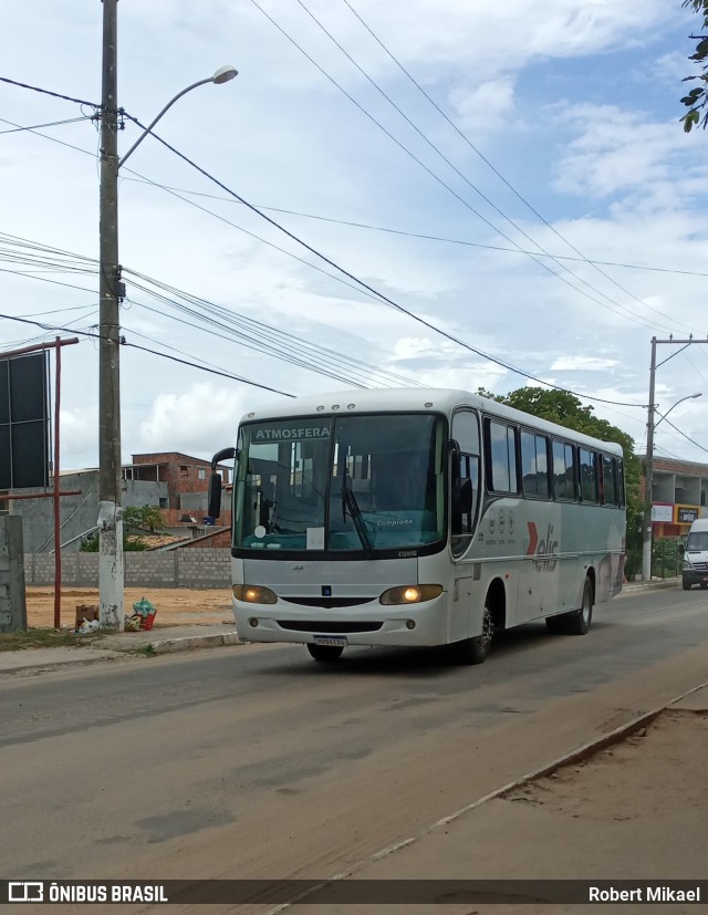 Elisfatur  na cidade de Entre Rios, Bahia, Brasil, por Robert Mikael. ID da foto: 9711264.