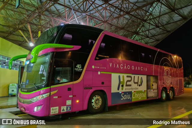 Viação Garcia 8554 na cidade de Maringá, Paraná, Brasil, por Rodrigo Matheus. Número da foto: #9713848.