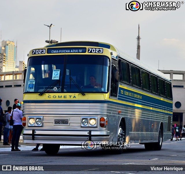 Ônibus Particulares 7023 na cidade de São Paulo, São Paulo, Brasil, por Victor Henrique. Número da foto: #9737206.
