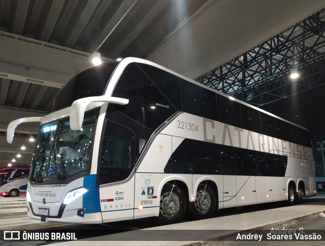 Auto Viação Catarinense 321304 na cidade de Santos, São Paulo, Brasil, por Andrey  Soares Vassão. ID da foto: 9740804.