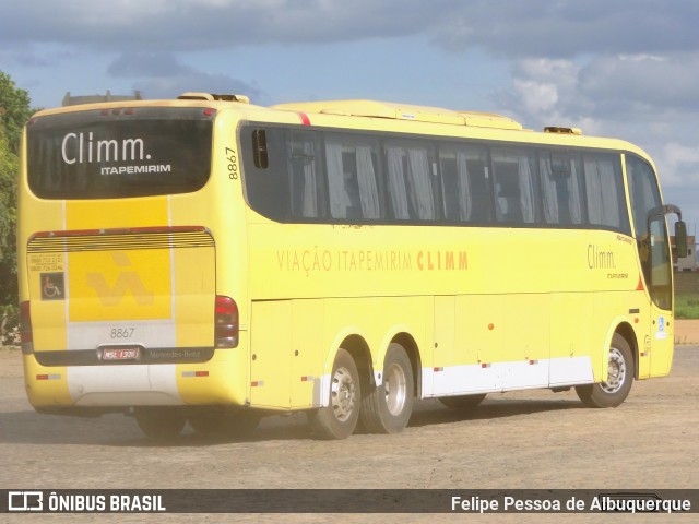 Viação Itapemirim 8867 na cidade de Vitória da Conquista, Bahia, Brasil, por Felipe Pessoa de Albuquerque. ID da foto: 9743058.