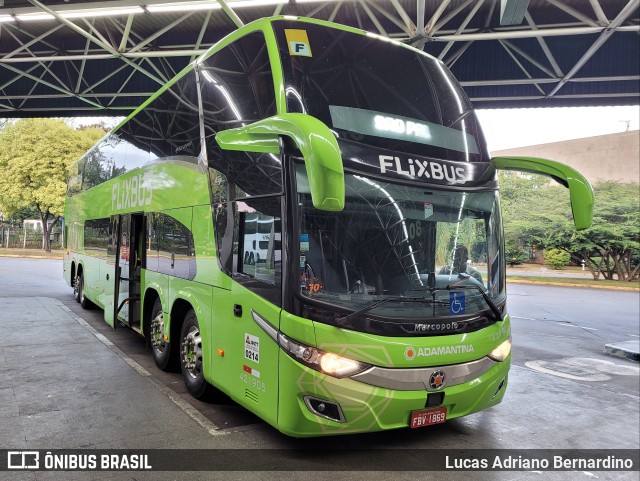 FlixBus Transporte e Tecnologia do Brasil 421905 na cidade de São Paulo, São Paulo, Brasil, por Lucas Adriano Bernardino. Número da foto: #9743118.