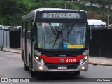 Pêssego Transportes 4 7230 na cidade de São Paulo, São Paulo, Brasil, por Vitor Souza. Número da foto: #9743406.