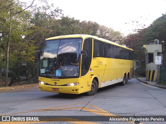 Viação Itapemirim 8813 na cidade de São Paulo, São Paulo, Brasil, por Alexandre Figueiredo Pereira. Número da foto: #9746887.