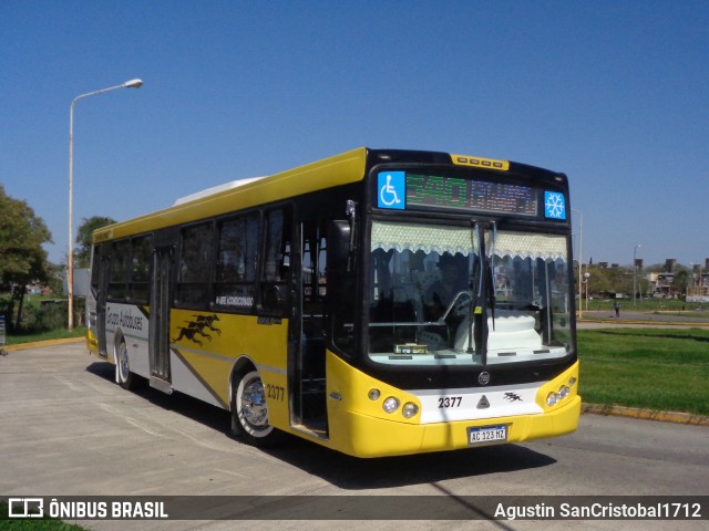 Autobuses Buenos Aires 2377 na cidade de La Tablada, La Matanza, Buenos Aires, Argentina, por Agustin SanCristobal1712. Número da foto: #9748349.
