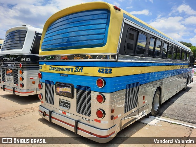Ônibus Particulares 2780 na cidade de São Paulo, São Paulo, Brasil, por Vanderci Valentim. Número da foto: #9747496.