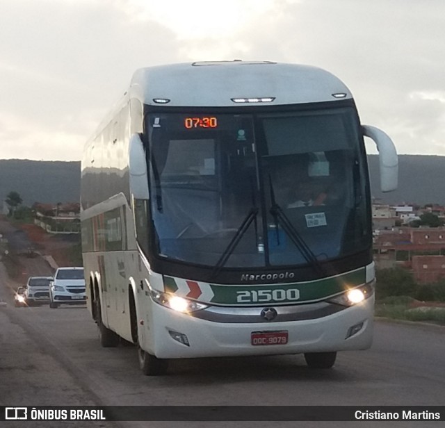 Empresa Gontijo de Transportes 21500 na cidade de Montes Claros, Minas Gerais, Brasil, por Cristiano Martins. Número da foto: #9754310.