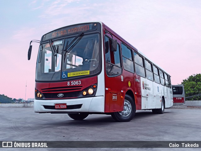 Auto Viação Transcap 8 5063 na cidade de São Paulo, São Paulo, Brasil, por Caio  Takeda. ID da foto: 9754007.