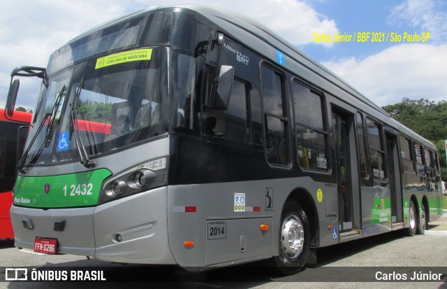 Viação Gato Preto 1 2432 na cidade de São Paulo, São Paulo, Brasil, por Carlos Júnior. ID da foto: 9756844.