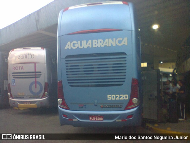 Viação Águia Branca 50220 na cidade de Salvador, Bahia, Brasil, por Mario dos Santos Nogueira Junior. Número da foto: #9757236.