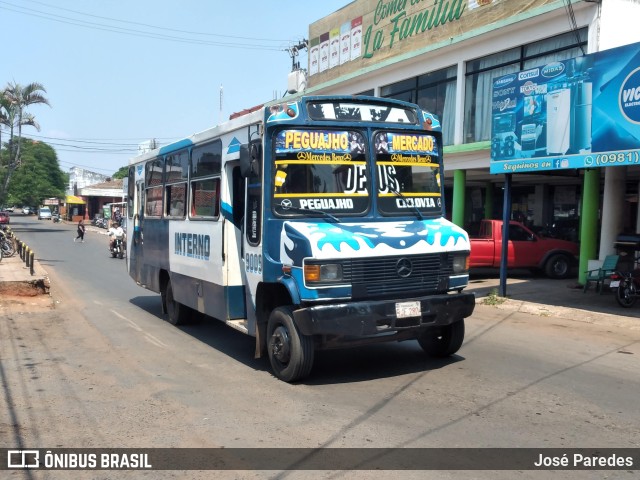 Interno De Ita 9009 na cidade de Itá, Central, Paraguai, por José Paredes. Número da foto: #9756436.