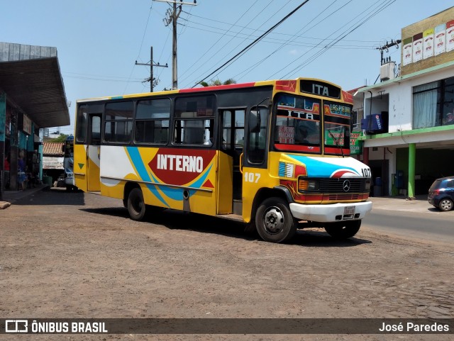Interno De Ita 107 na cidade de Itá, Central, Paraguai, por José Paredes. Número da foto: #9756415.
