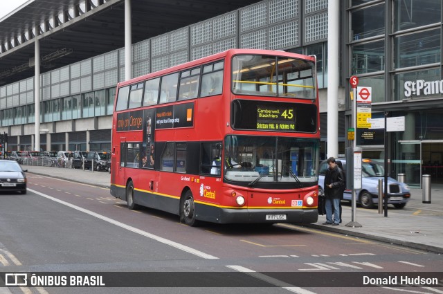 Go-Ahead London AVL17 na cidade de London, Greater London, Inglaterra, por Donald Hudson. ID da foto: 9760241.