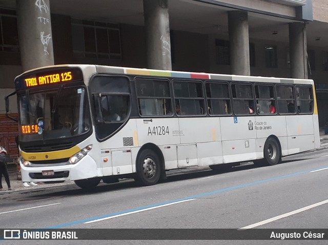 Real Auto Ônibus A41284 na cidade de Rio de Janeiro, Rio de Janeiro, Brasil, por Augusto César. Número da foto: #9760294.
