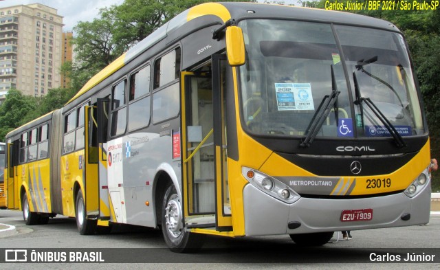 Transportes Capellini 23019 na cidade de São Paulo, São Paulo, Brasil, por Carlos Júnior. ID da foto: 9762871.