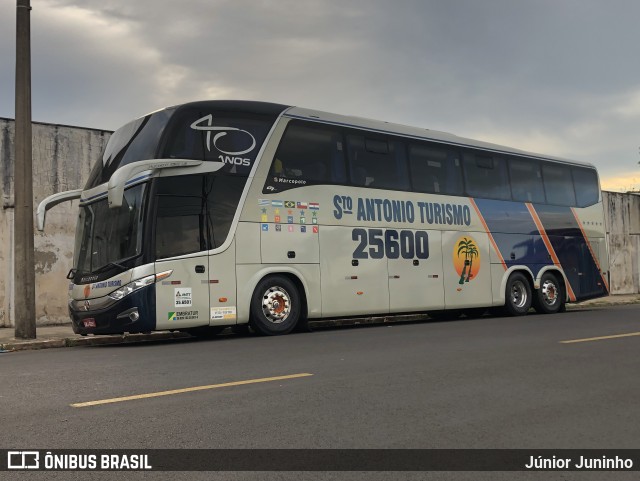 Santo Antônio Turismo 25600 na cidade de Garça, São Paulo, Brasil, por Júnior Juninho. ID da foto: 9762482.