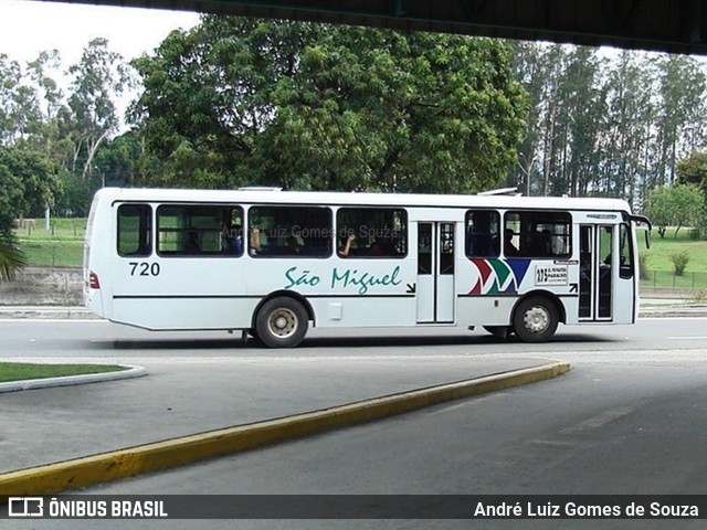 Viação São Miguel 720 na cidade de Resende, Rio de Janeiro, Brasil, por André Luiz Gomes de Souza. Número da foto: #9762979.