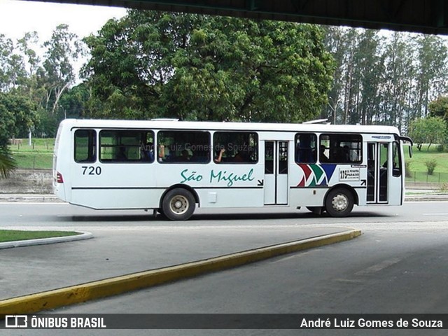 Viação São Miguel 720 na cidade de Resende, Rio de Janeiro, Brasil, por André Luiz Gomes de Souza. ID da foto: 9762979.